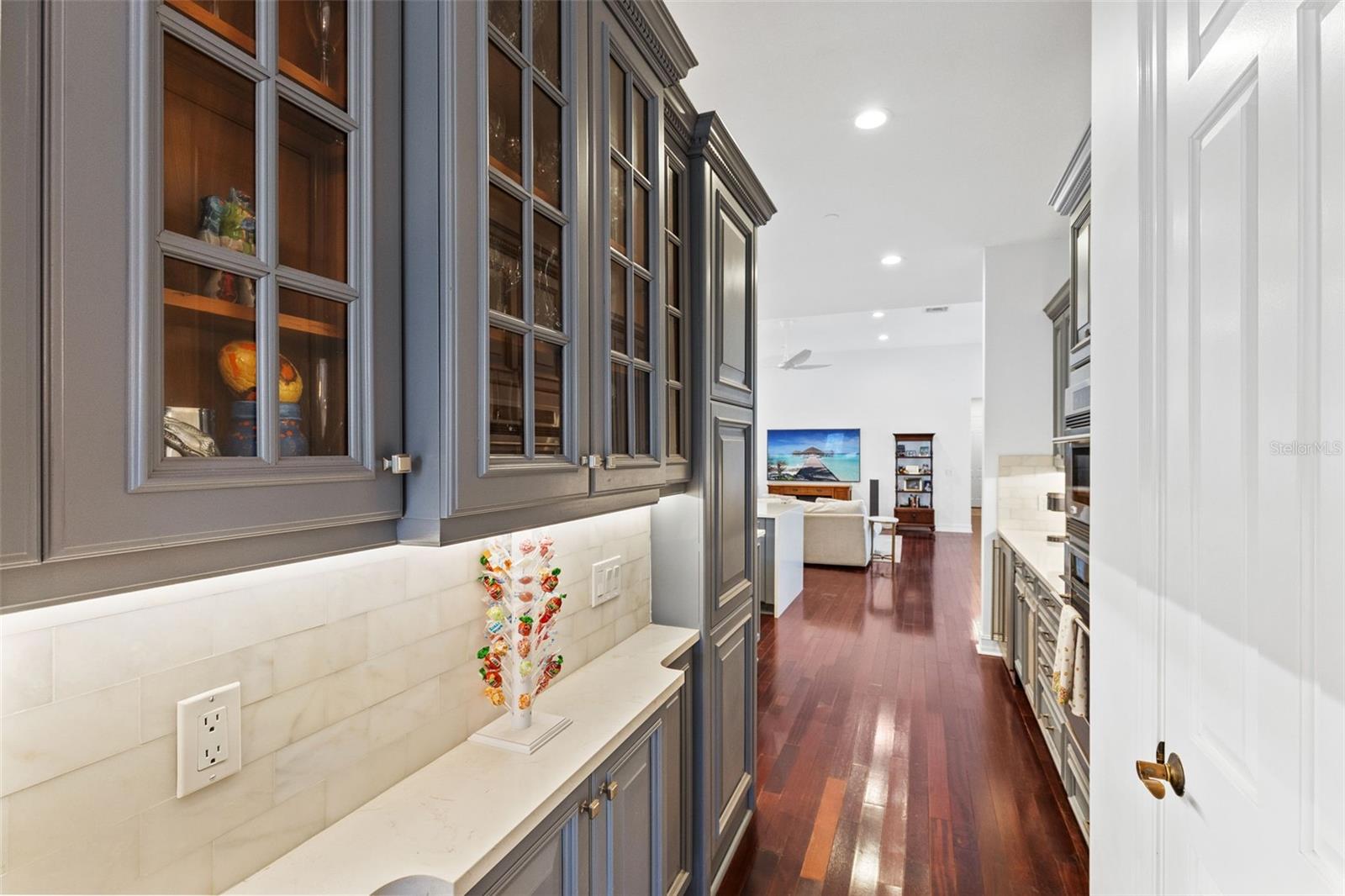 BALDWIN PARK - Residential