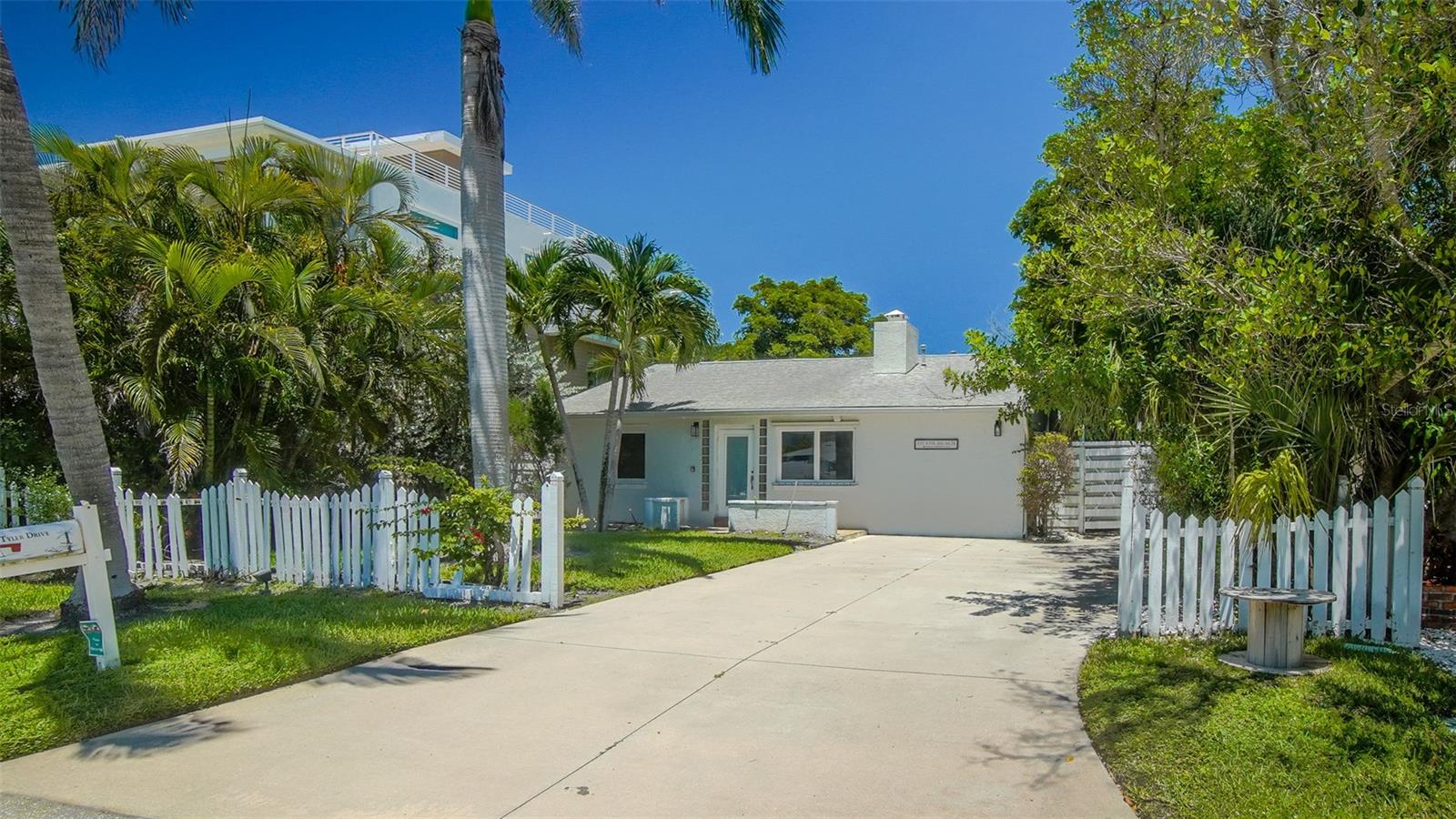 Wake up and stroll to the pristine sands of Lido Beach for a morning swim. Enjoy lunch at one of the many cafés on St. Armands Circle, just minutes from your front door. Spend the evening browsing boutiques or attending one of the areas lively cultural events. This property offers a location that makes every day feel like a vacation. Where the beach and Sarasota?s most vibrant destination are equally within reach. The existing home is a tear-down, offering a blank canvas for your vision. Developers will see the potential for a high-demand rental or luxury new construction, while end-users can design their own elevated coastal retreat tailored to their lifestyle. With unmatched walkability, strong rental demand, and one of Sarasota's most desired locations, this is an opportunity that blends lifestyle and investment potential in one exceptional package. Opportunities like this are rare, build your dream, or your next great investment property, in the heart of Lido Key.
