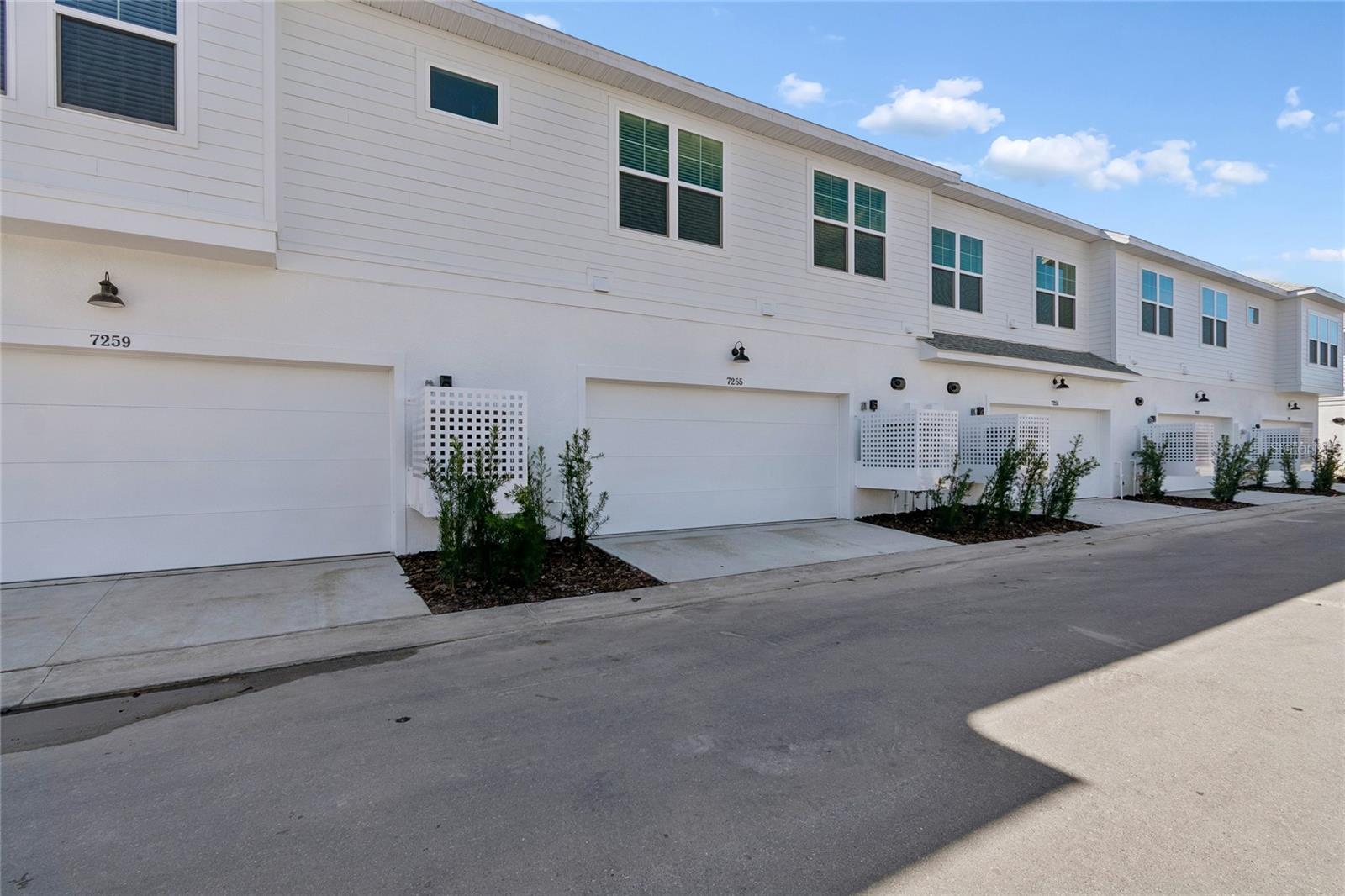 EMERALD LANDING AT WATERSIDE - Residential