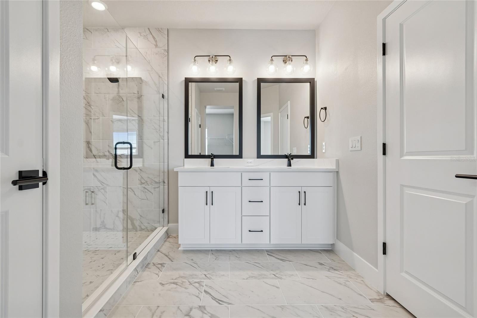 EMERALD LANDING AT WATERSIDE - Residential