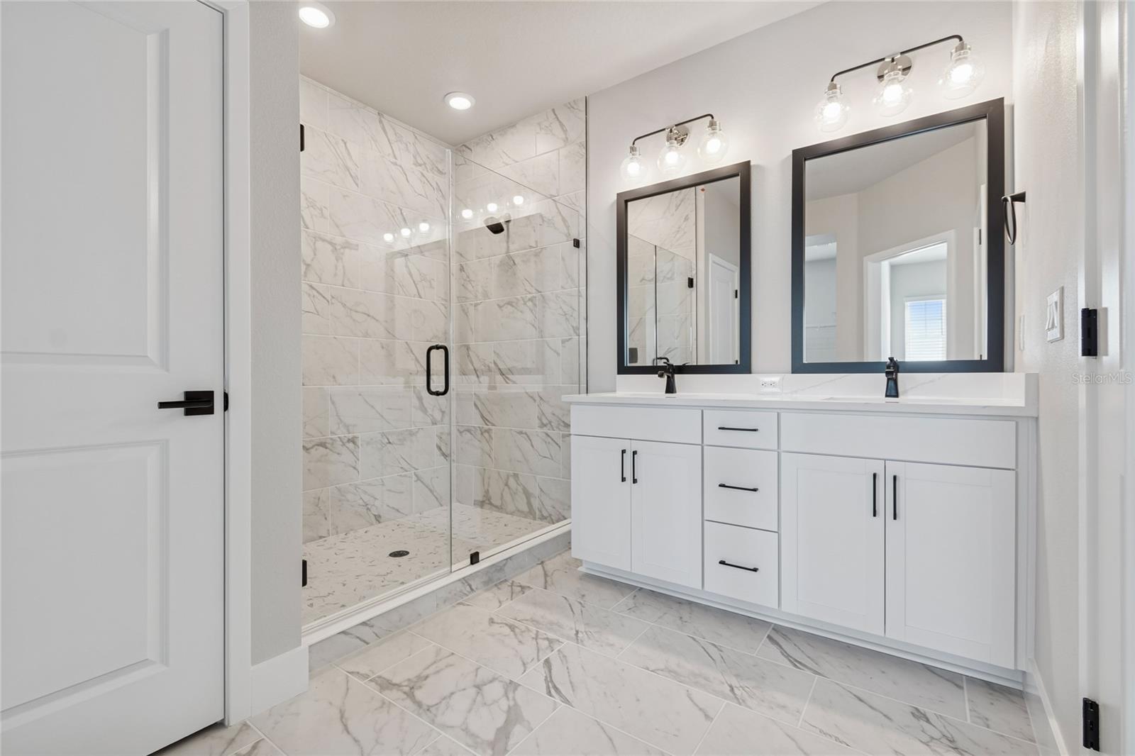 EMERALD LANDING AT WATERSIDE - Residential