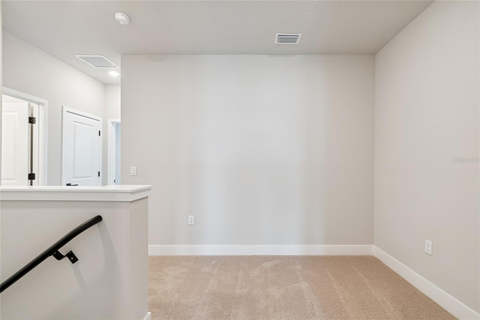 EMERALD LANDING AT WATERSIDE - Residential