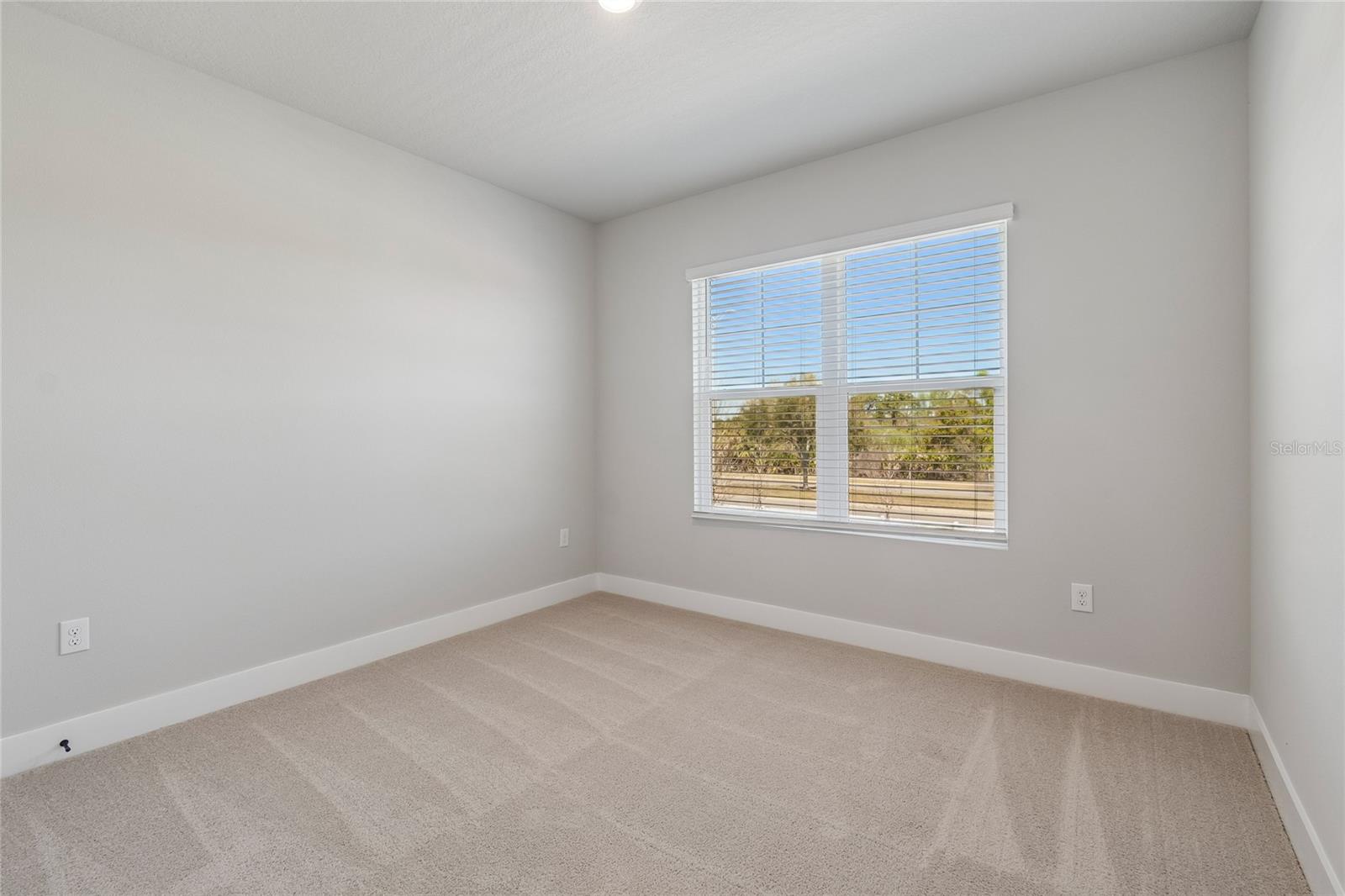 EMERALD LANDING AT WATERSIDE - Residential