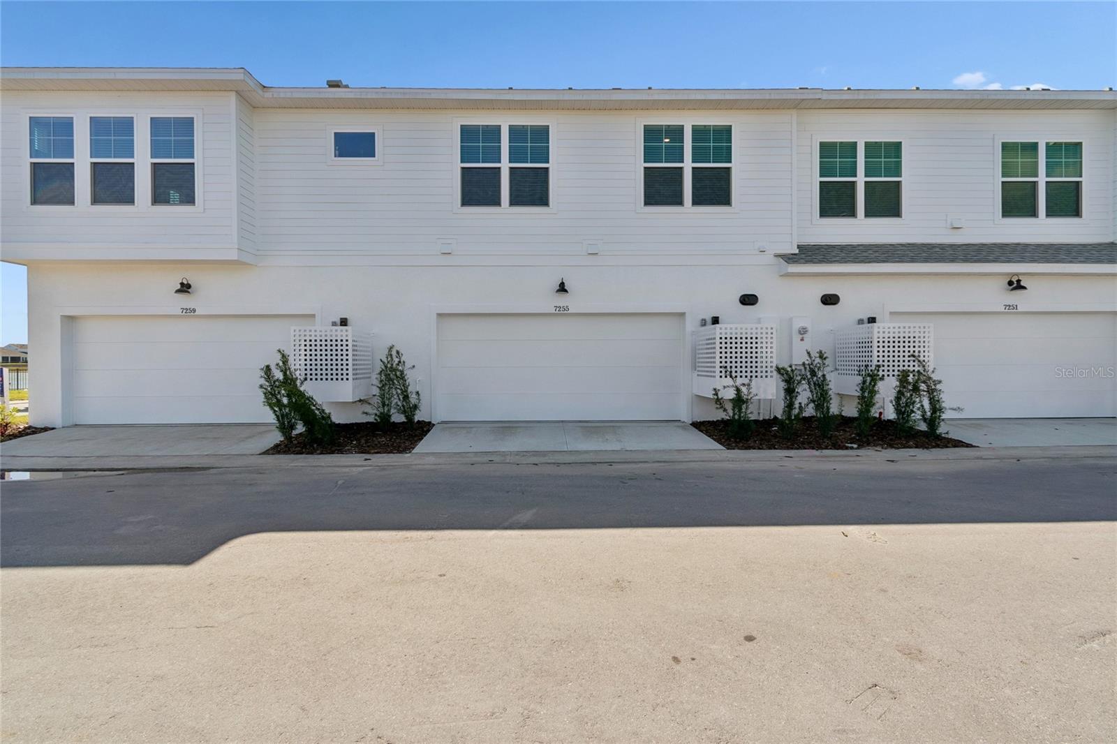 EMERALD LANDING AT WATERSIDE - Residential