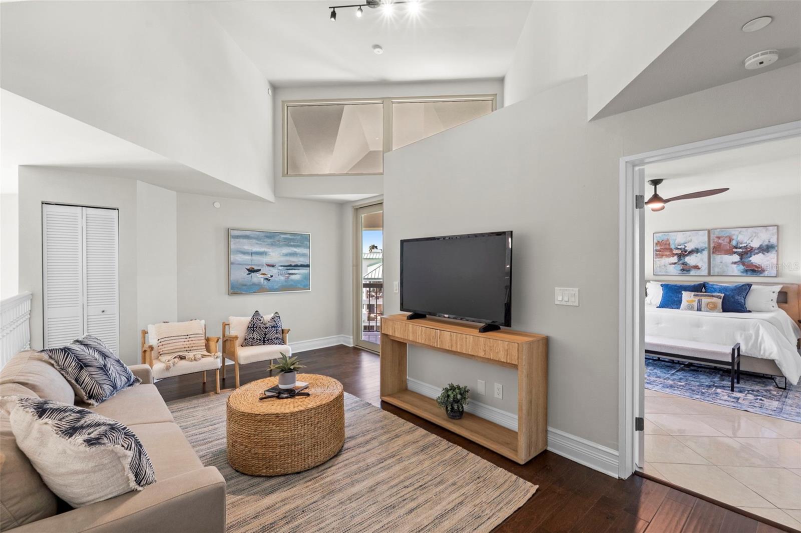 SEDDON COVE A CONDO PHAS - Residential