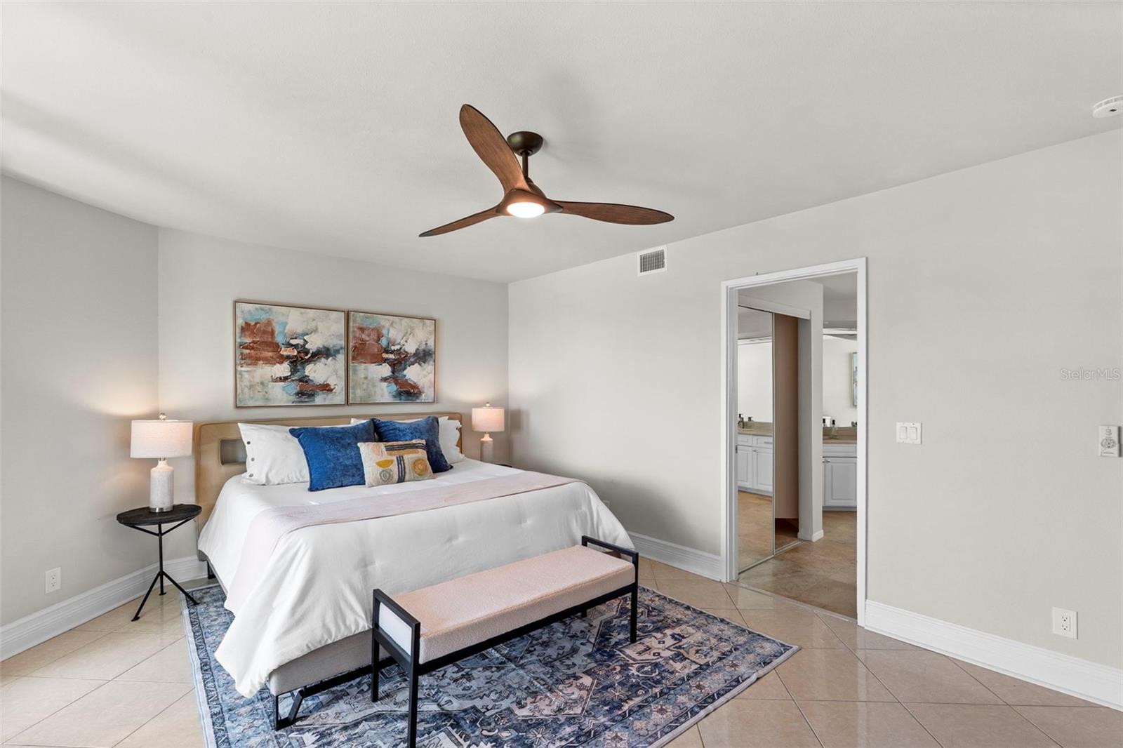 SEDDON COVE A CONDO PHAS - Residential