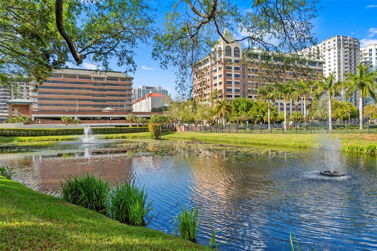 SEDDON COVE A CONDO PHAS - Residential