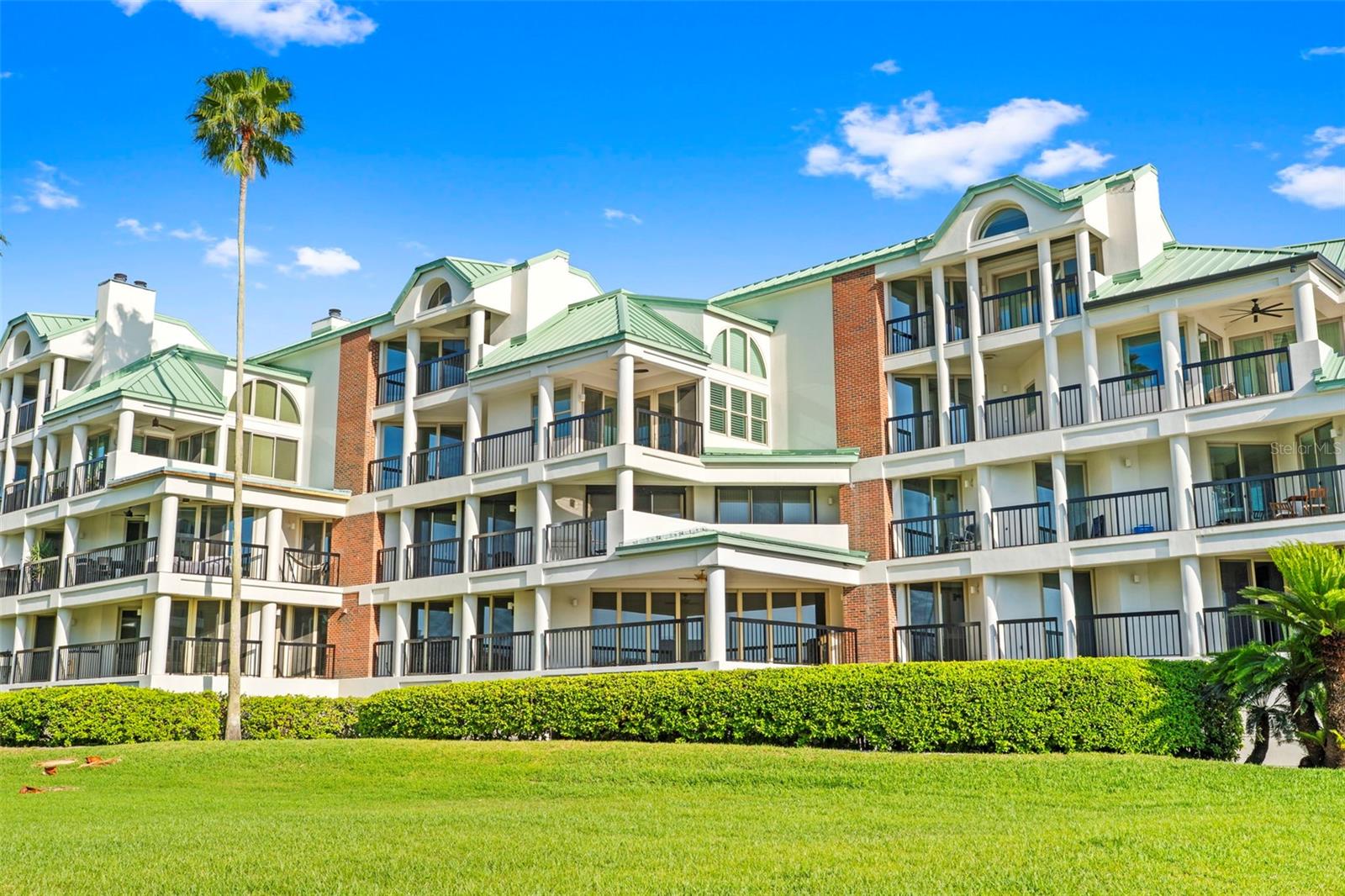 SEDDON COVE A CONDO PHAS - Residential