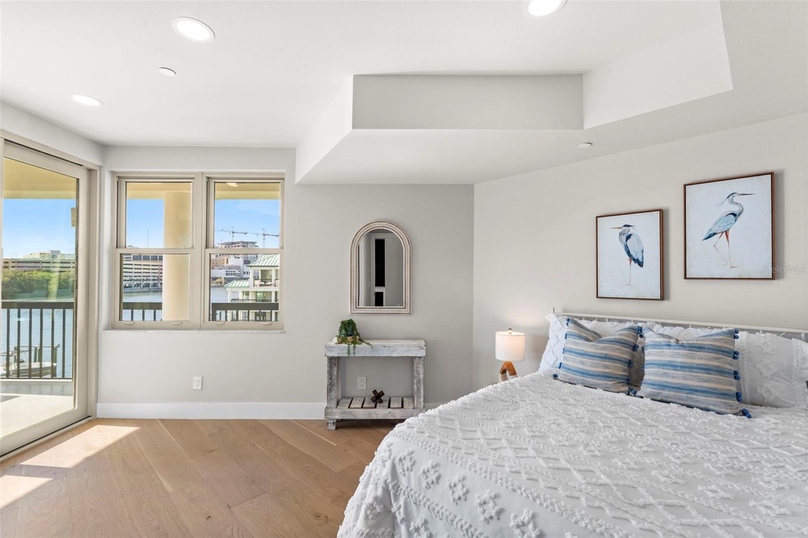 SEDDON COVE A CONDO PHAS - Residential