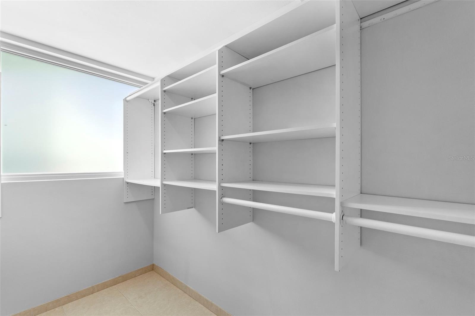 SEDDON COVE A CONDO PHAS - Residential