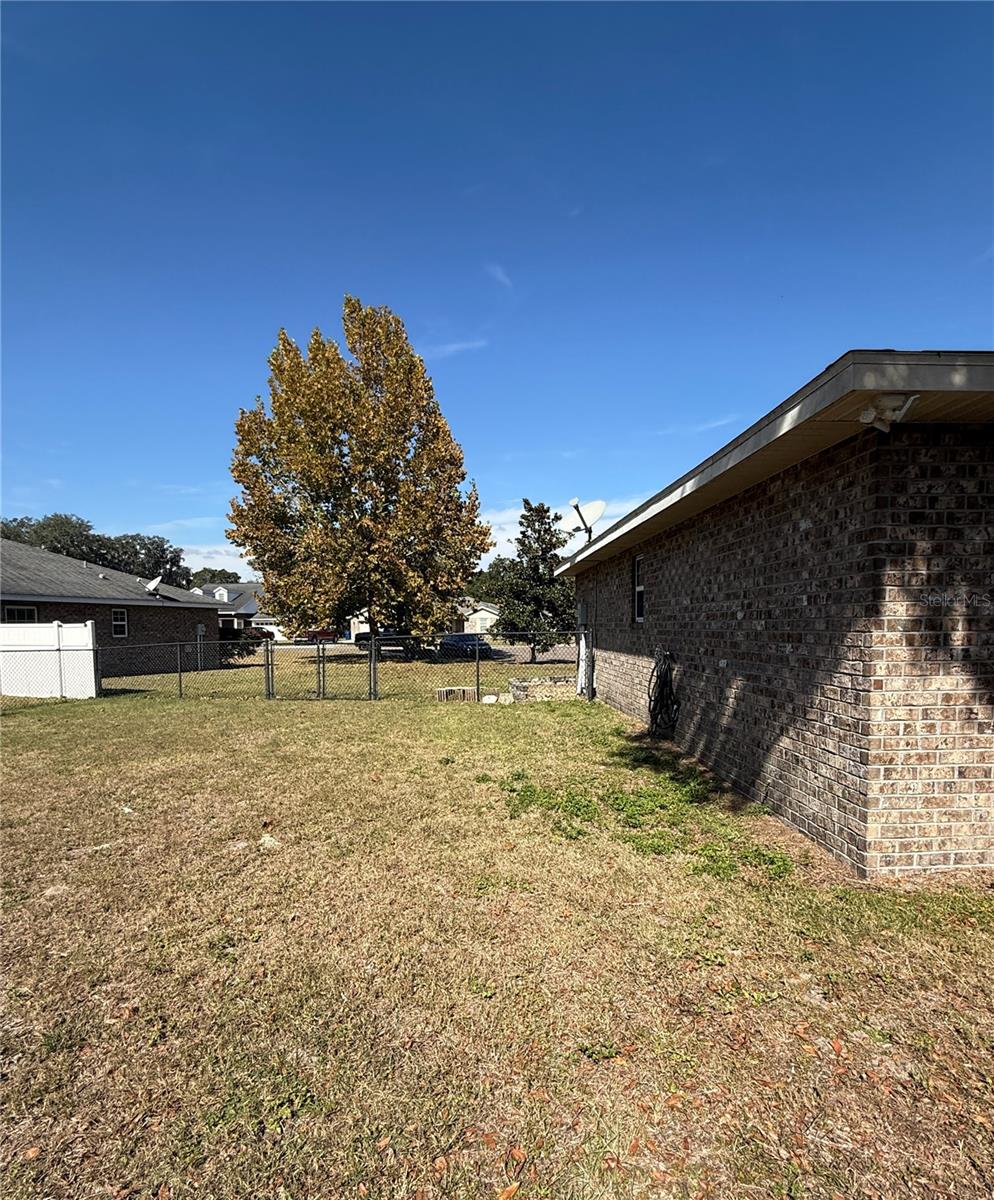 VILLAS AT COUNTRY WAY - Residential