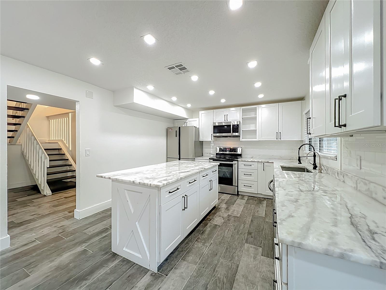 SPRINGS THE LIVE OAK VILLAGE 1ST ADD - Residential