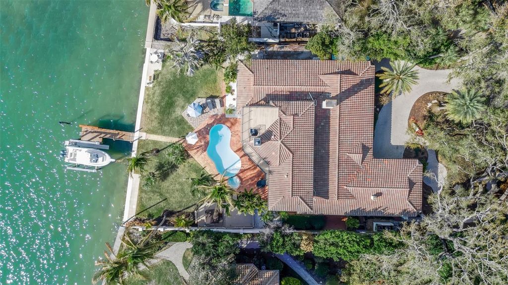 Photo of 1504 S Lodge Drive, Sarasota, FL 34239 (MLS # A4683855)