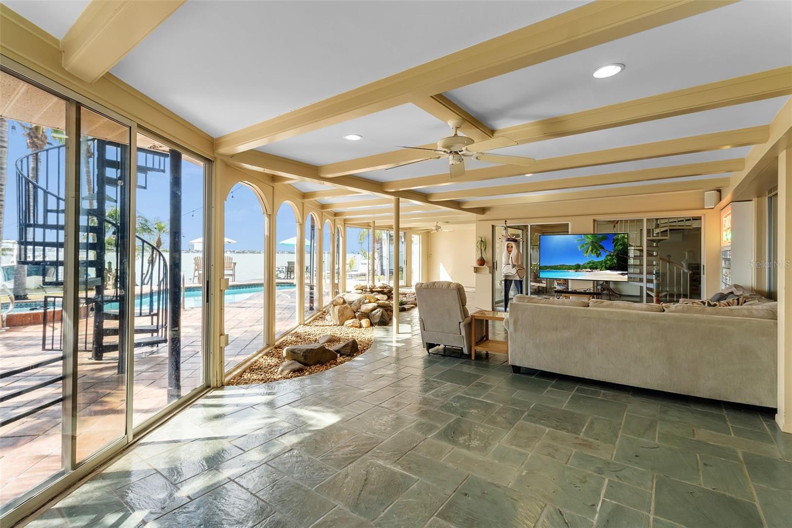 CHEROKEE LODGE - Residential