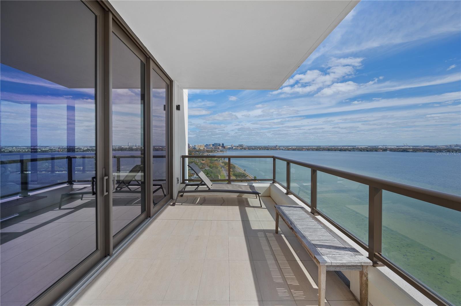 HYDE PARK HOUSE CONDOMINIUM - Residential