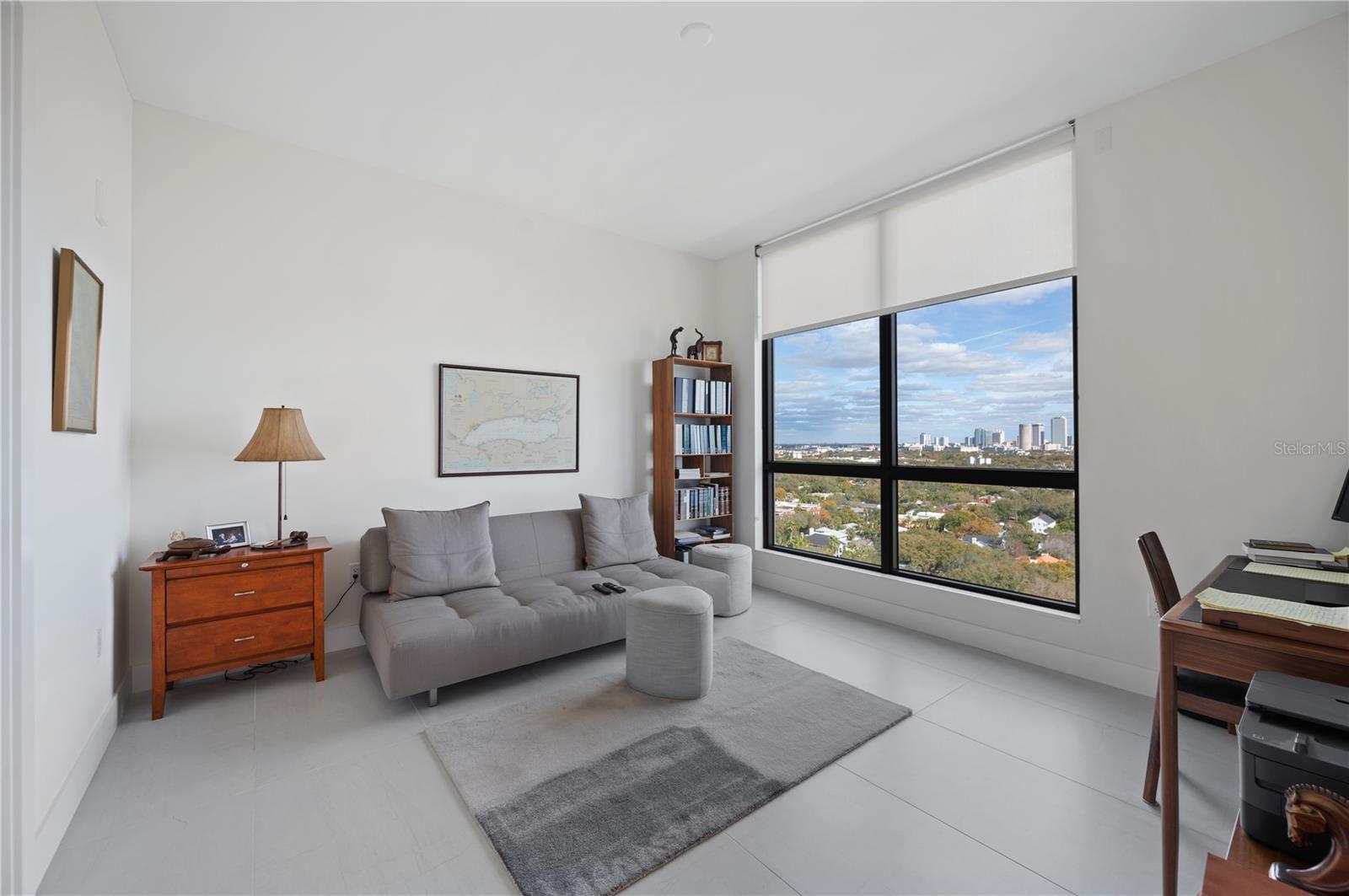 HYDE PARK HOUSE CONDOMINIUM - Residential