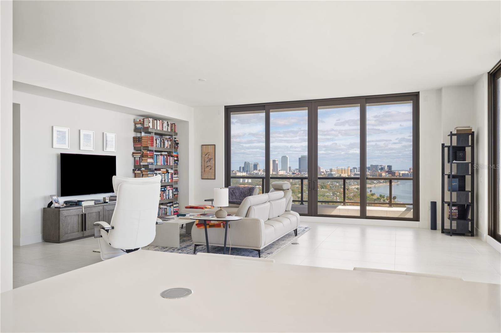 HYDE PARK HOUSE CONDOMINIUM - Residential