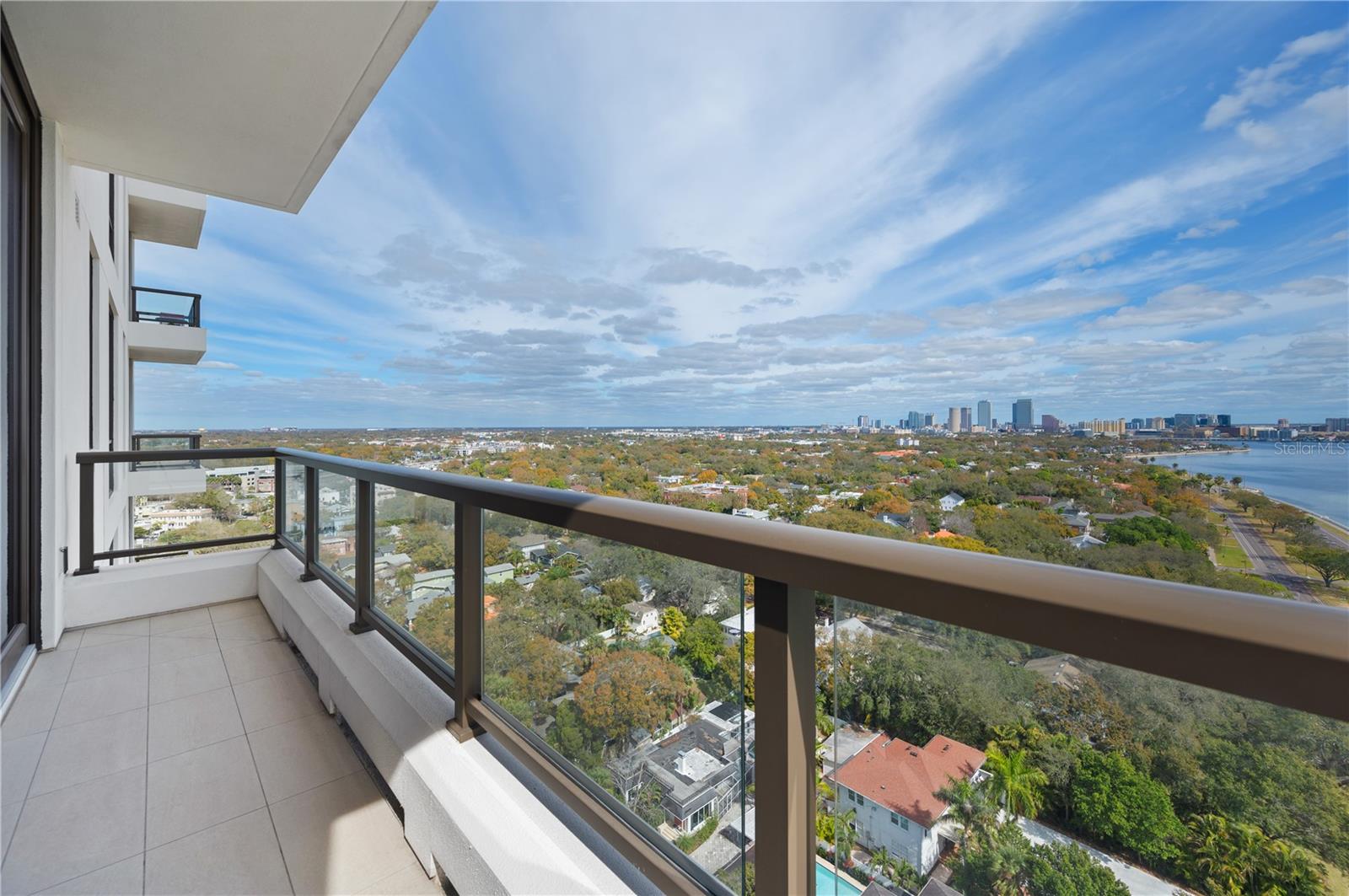 HYDE PARK HOUSE CONDOMINIUM - Residential