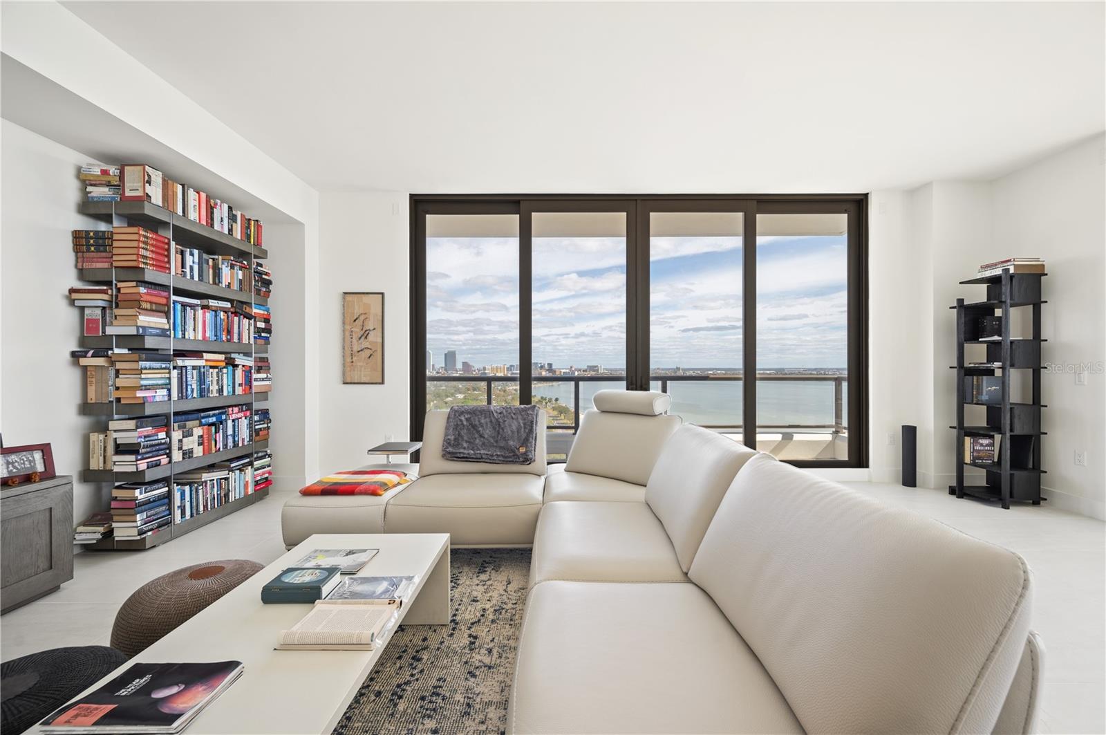 HYDE PARK HOUSE CONDOMINIUM - Residential