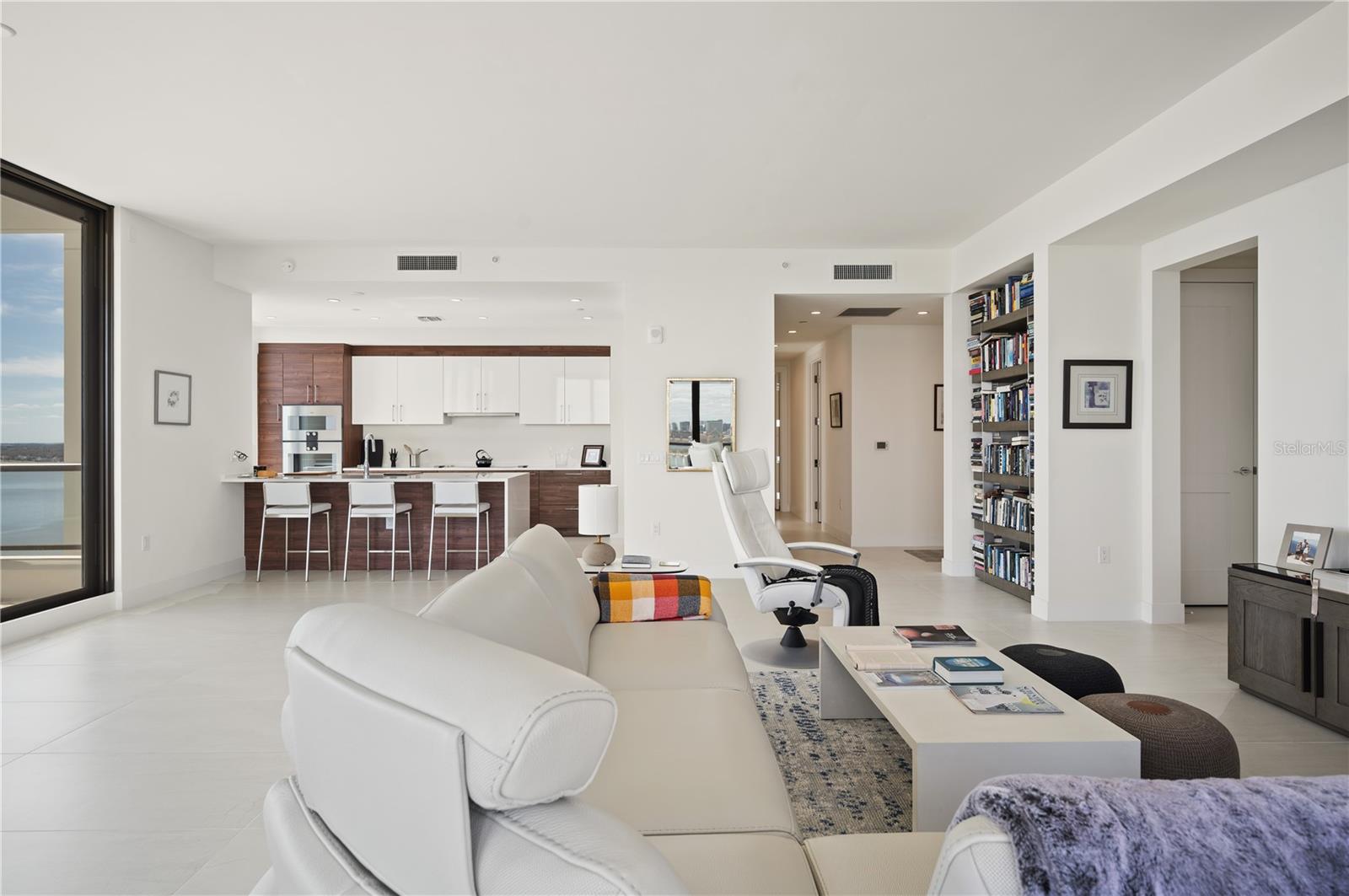 HYDE PARK HOUSE CONDOMINIUM - Residential