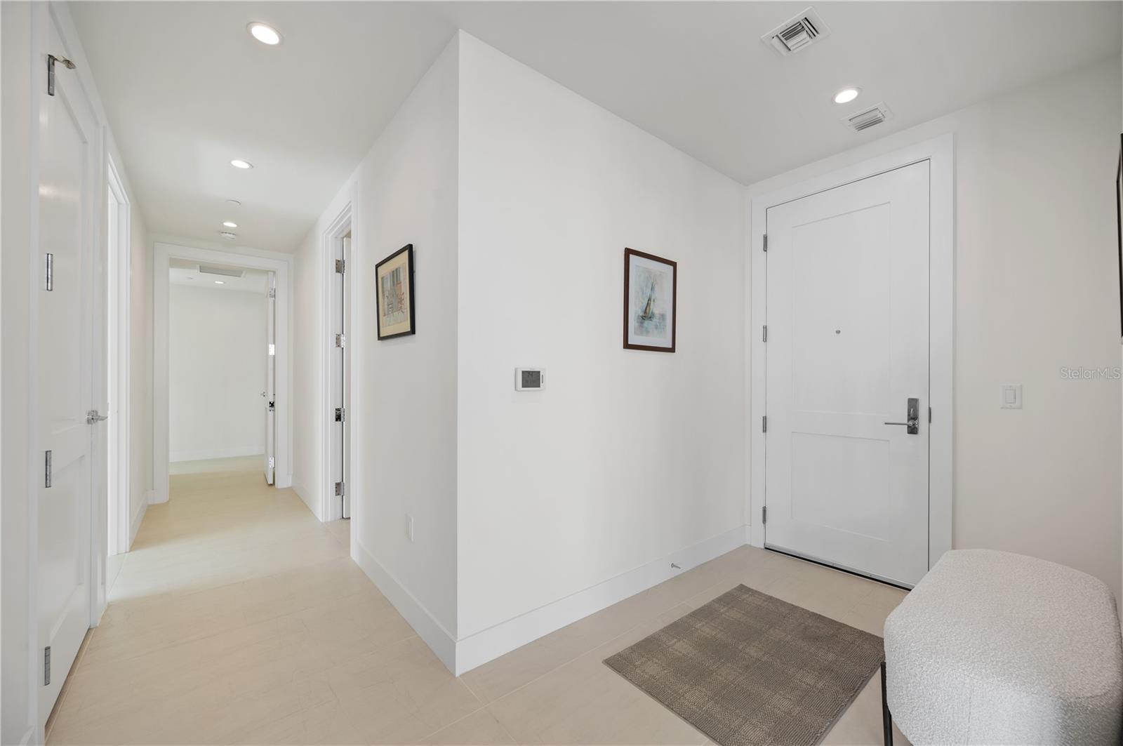 HYDE PARK HOUSE CONDOMINIUM - Residential