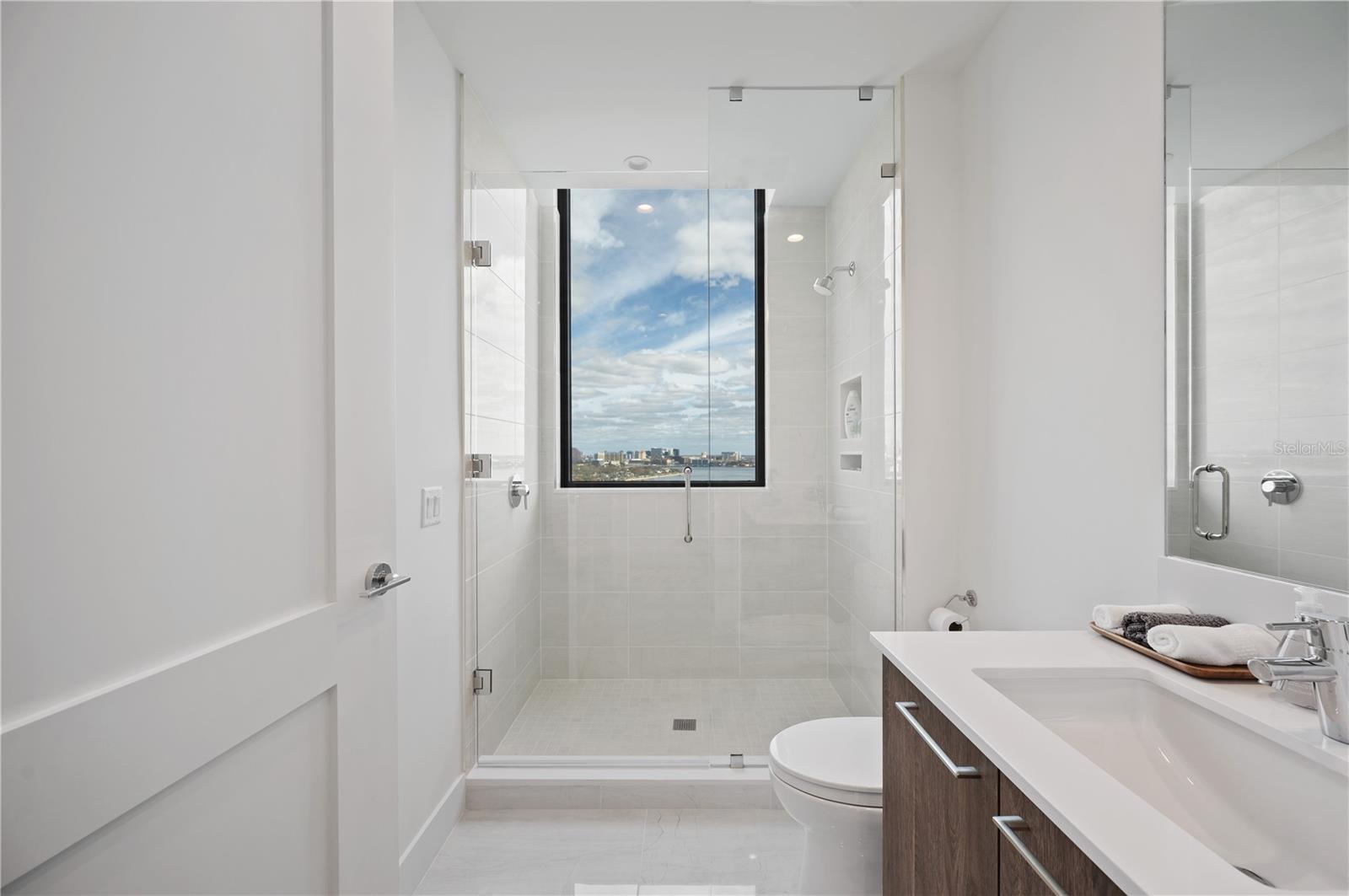 HYDE PARK HOUSE CONDOMINIUM - Residential