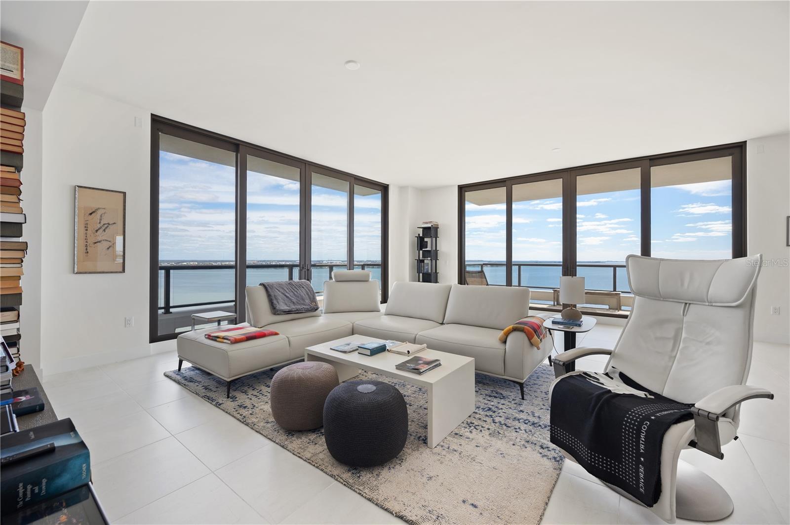 HYDE PARK HOUSE CONDOMINIUM - Residential