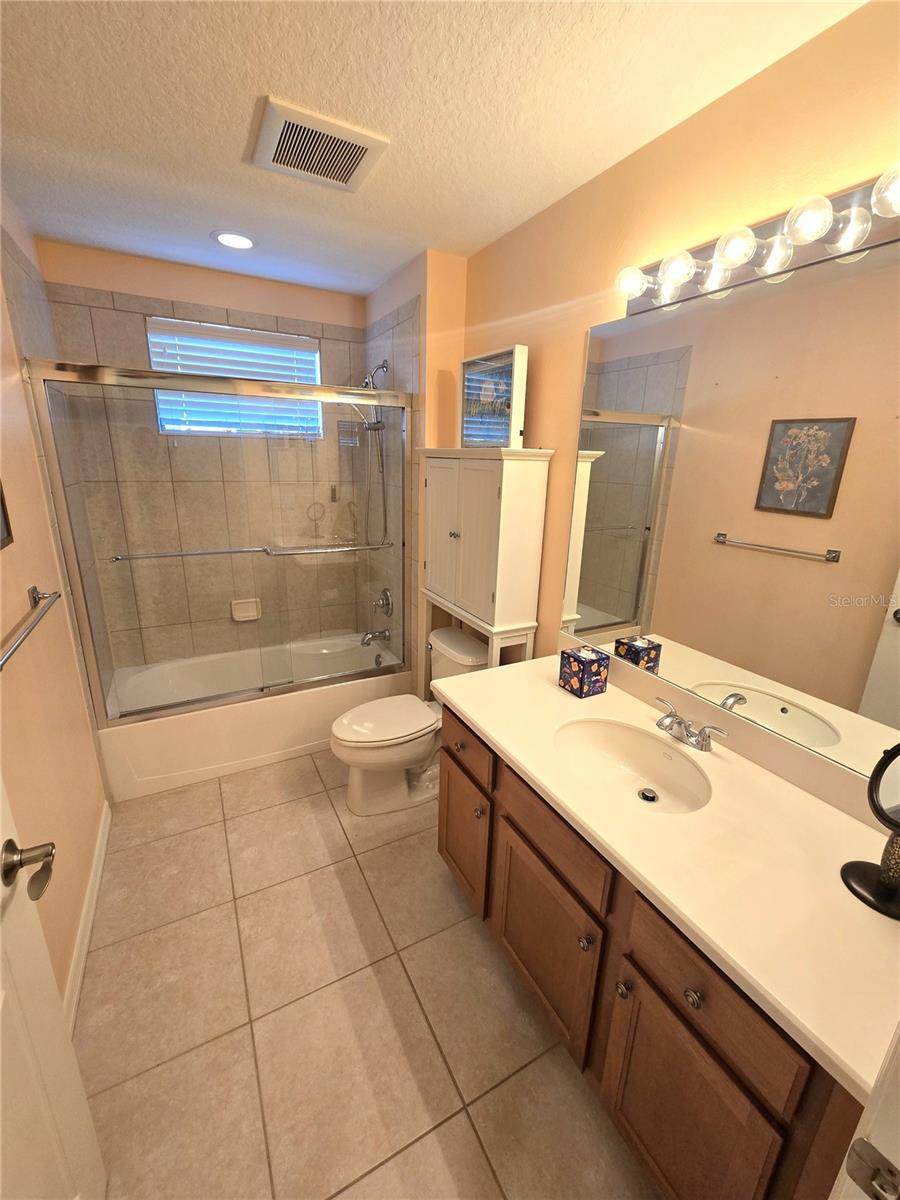 PALMA SOLA TRACE - Residential Lease