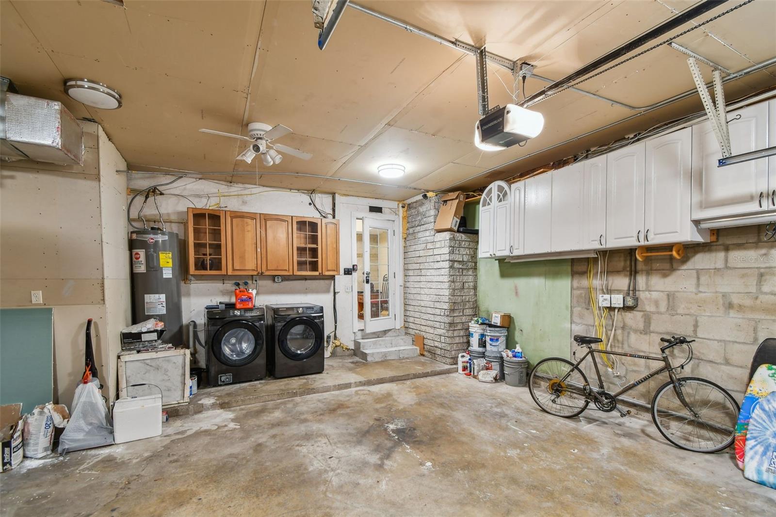 LAKEVIEW HEIGHTS - Residential Income