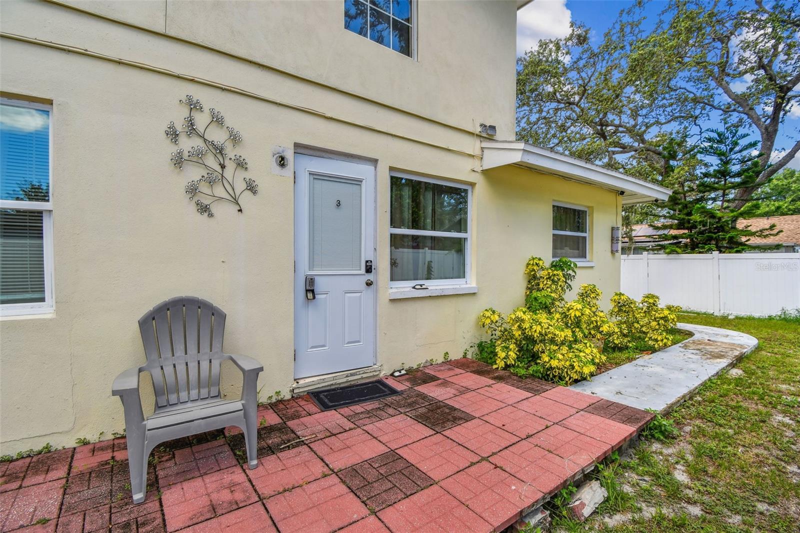 LAKEVIEW HEIGHTS - Residential Income