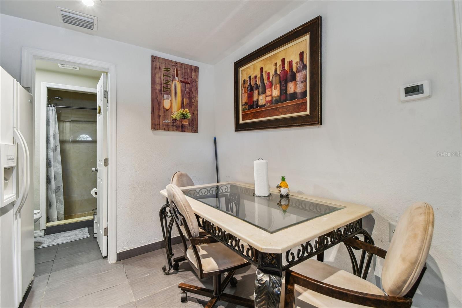 LAKEVIEW HEIGHTS - Residential Income