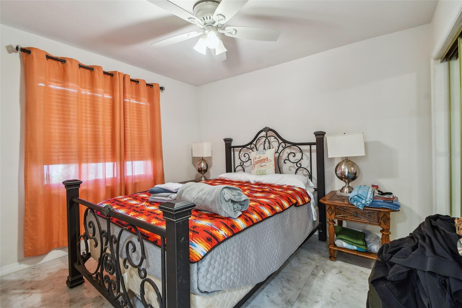 LAKEVIEW HEIGHTS - Residential Income