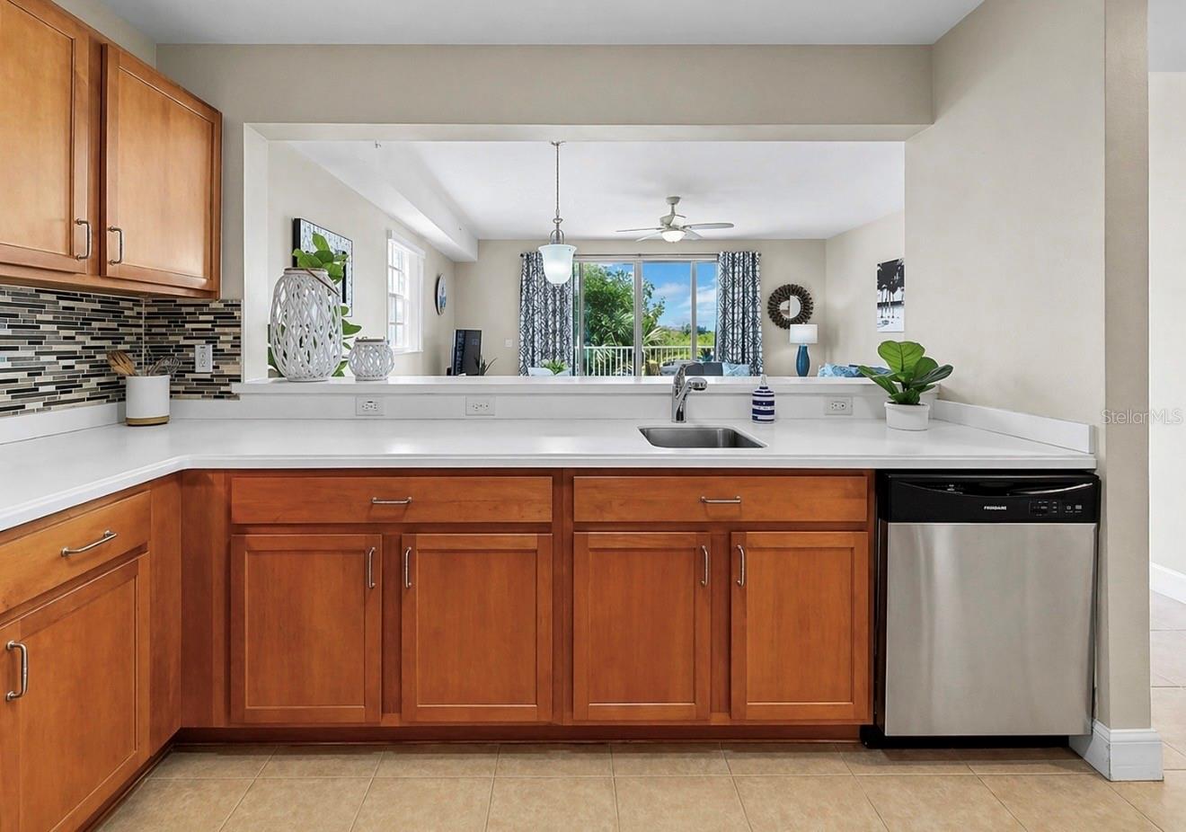 BAHIA BEACH TWNHMS PH 2 - Residential