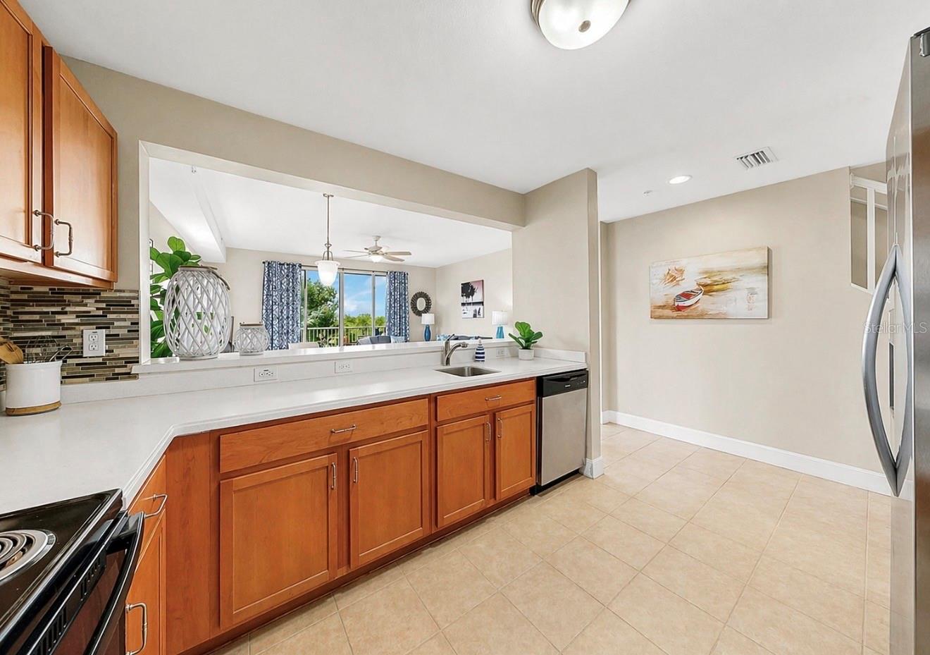 BAHIA BEACH TWNHMS PH 2 - Residential