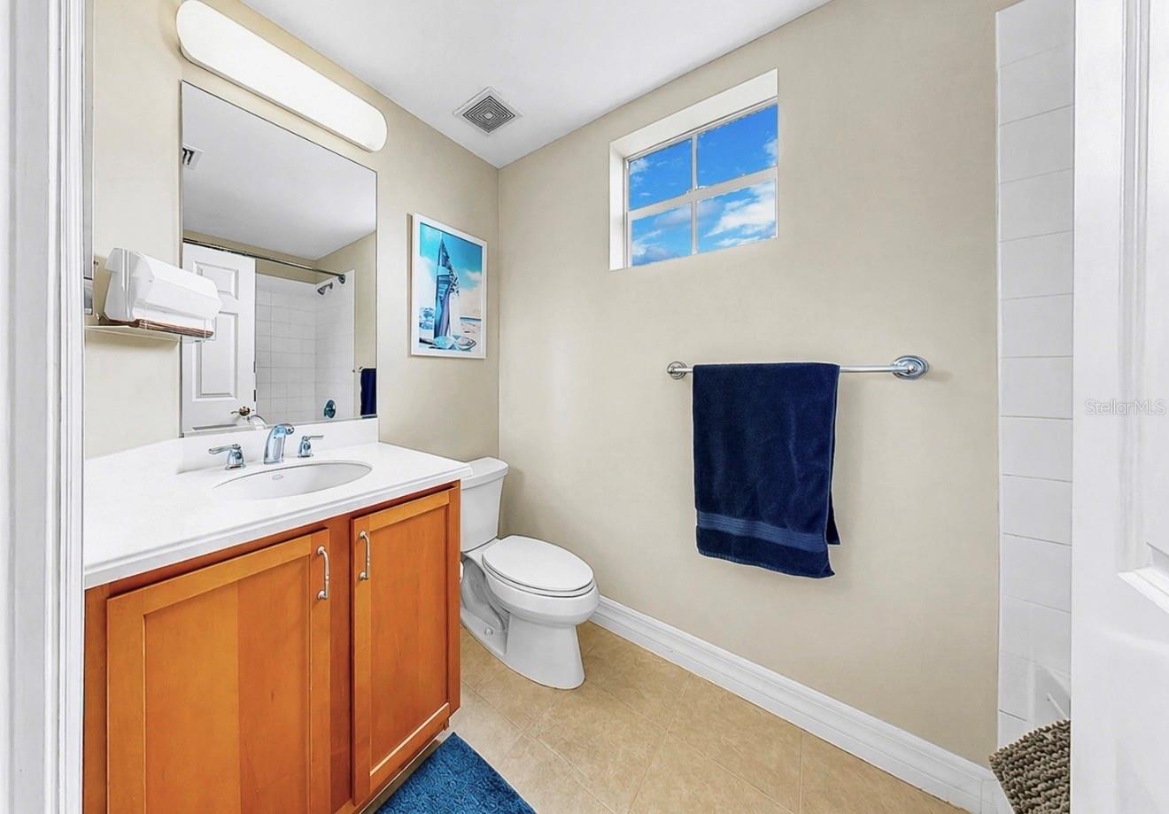 BAHIA BEACH TWNHMS PH 2 - Residential