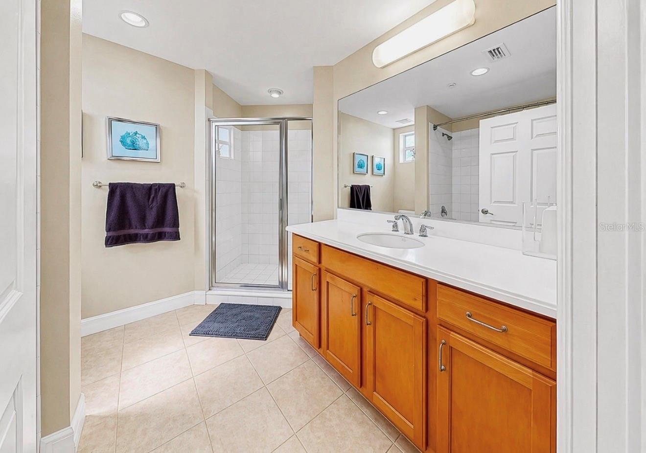 BAHIA BEACH TWNHMS PH 2 - Residential