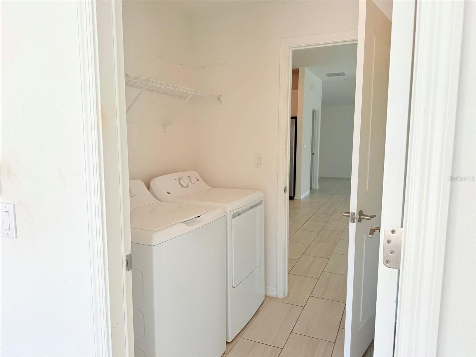 TWO RIVERS PARCEL A1 PHASE A PB 91 PG 037 BLOCK 7 - Residential Lease