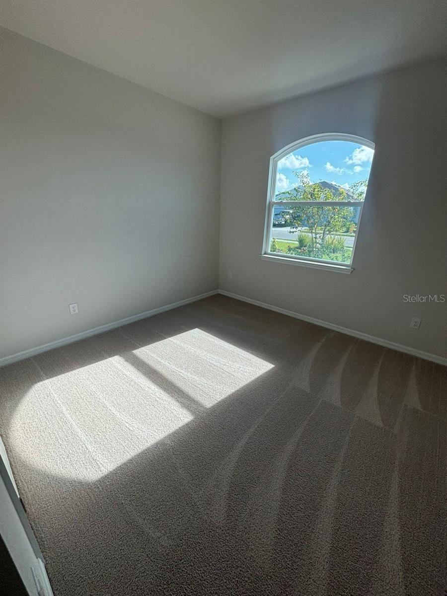 , BRADENTON, FL, 34212 4 3025639435