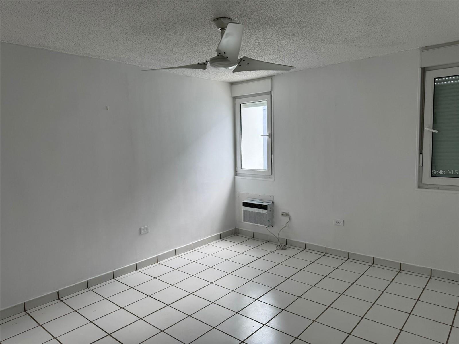 ISLA VERDE - Residential