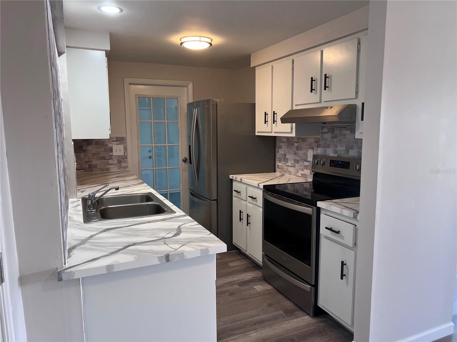 PORT CHARLOTTE SEC 037 - Residential Lease