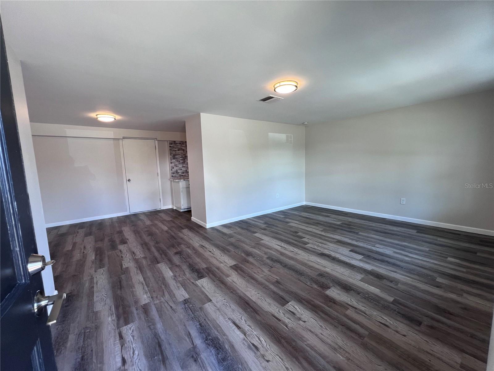 PORT CHARLOTTE SEC 037 - Residential Lease