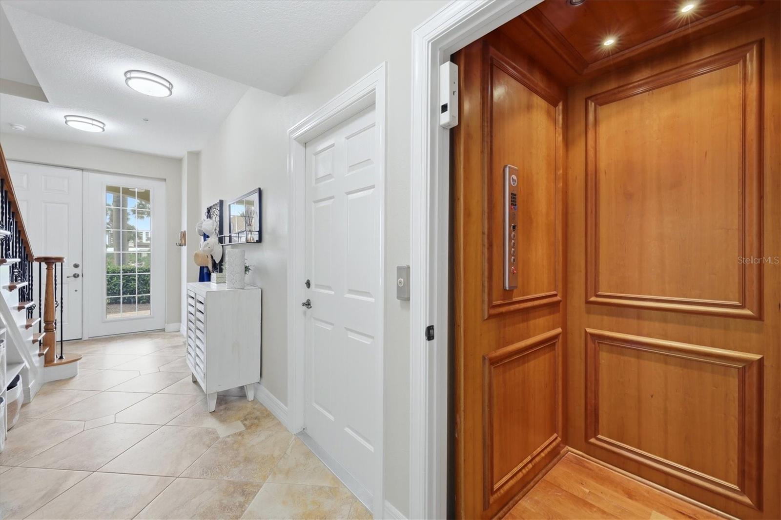 712 GRANADA AVENUE 2, VENICE, FL, 34285 3 712 GRANADA AVENUE 2