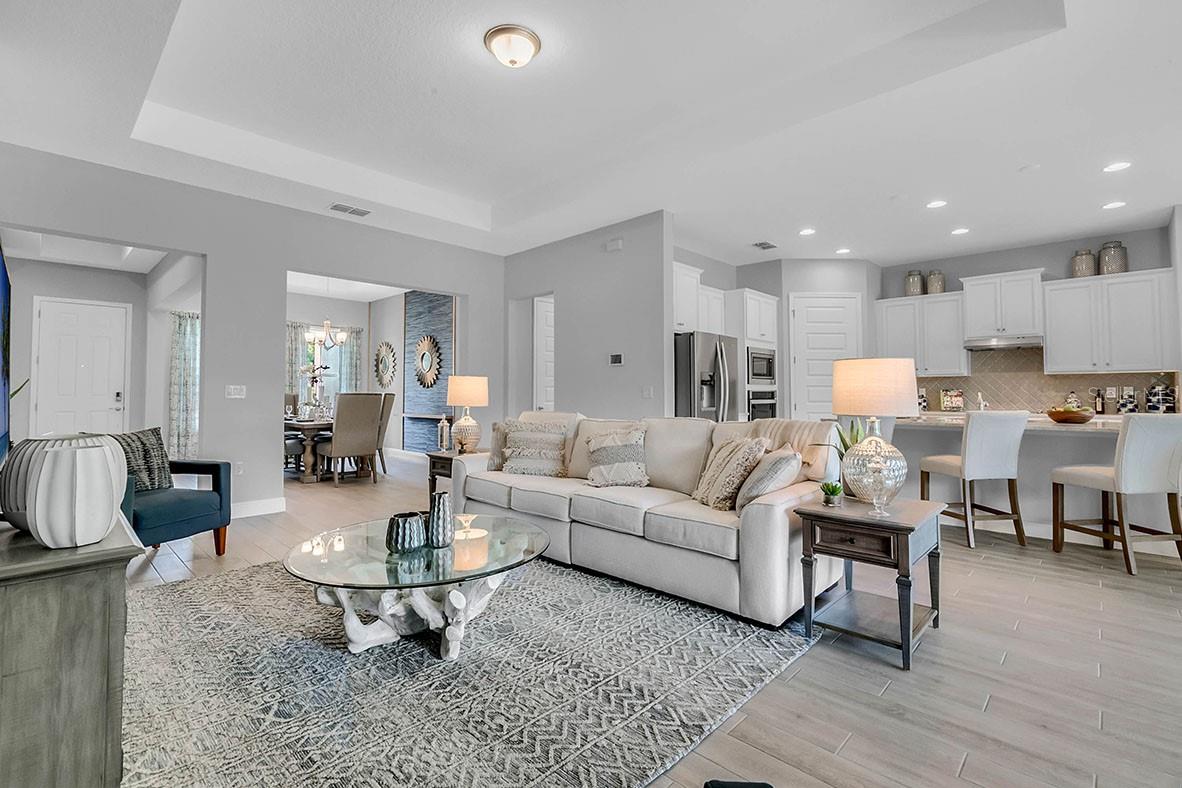 BUENA LAGO - Residential