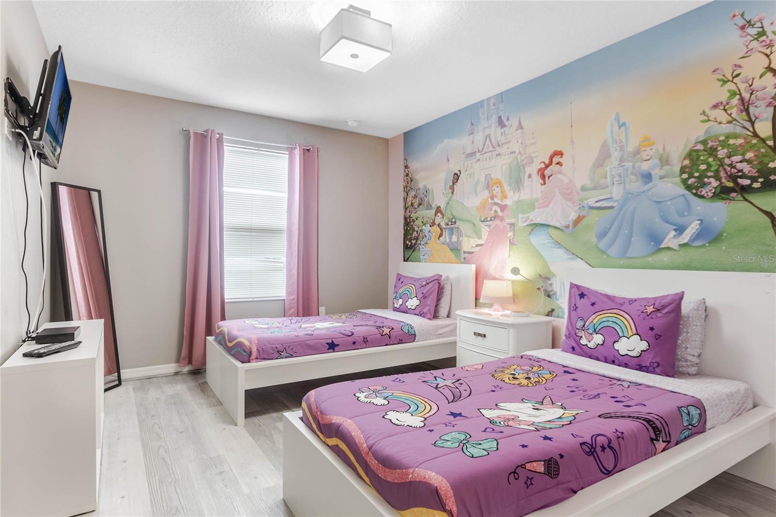 CRYSTAL COVE RESORT - Residential