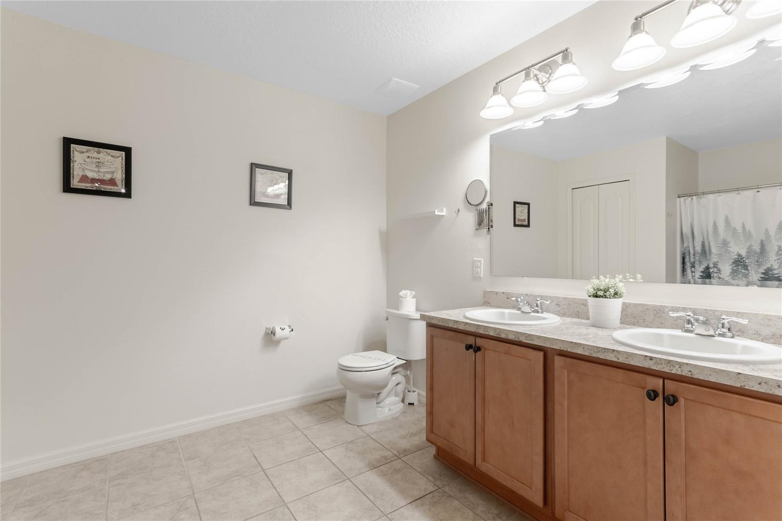 CRYSTAL COVE RESORT - Residential