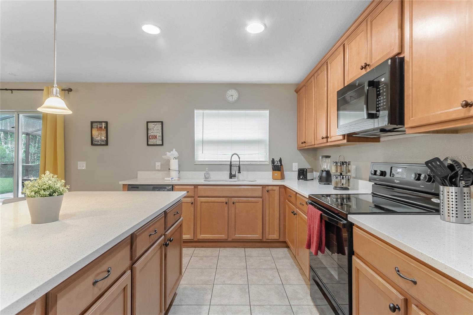 CRYSTAL COVE RESORT - Residential