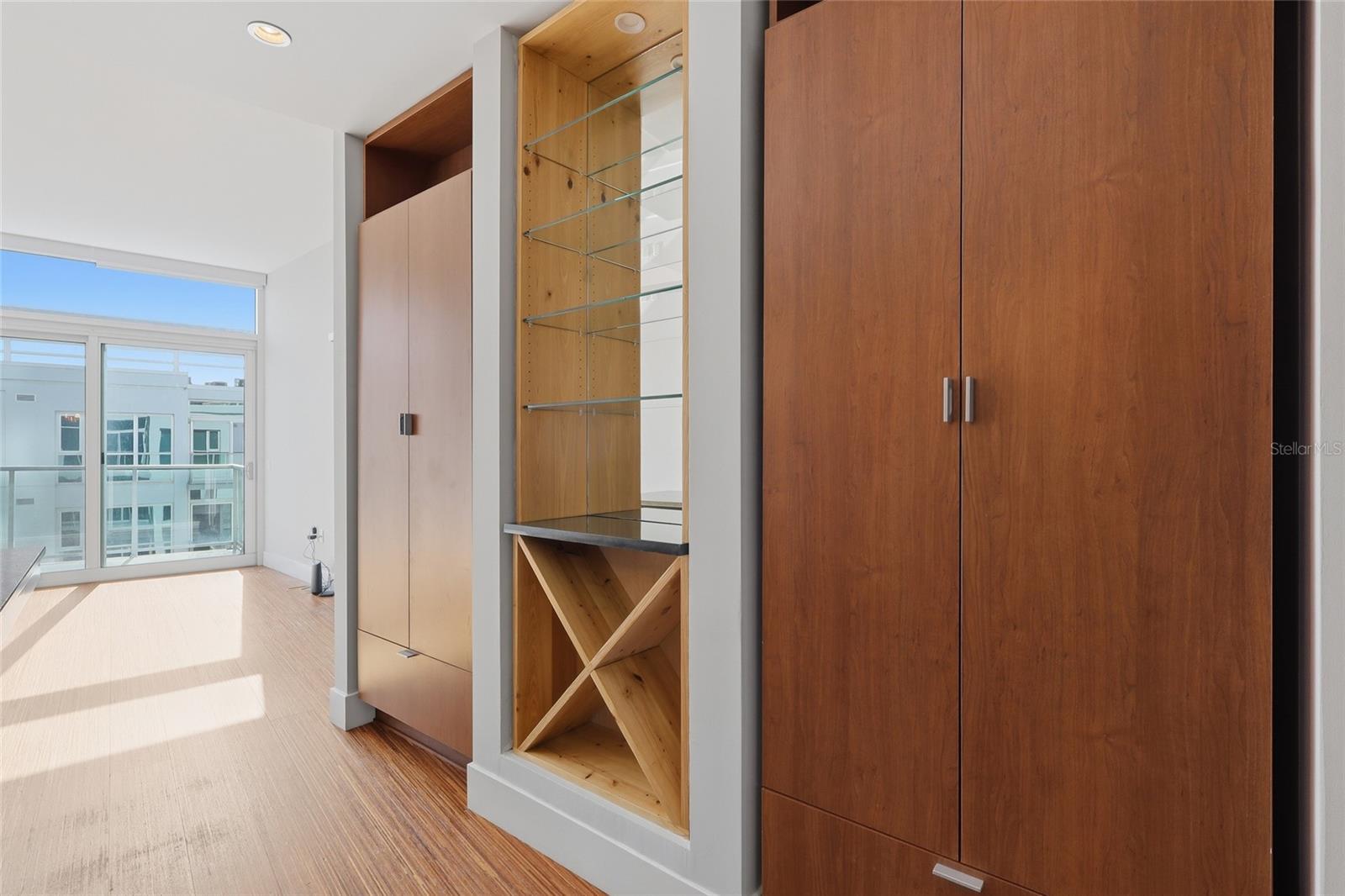 THE PLACE AT CHANNELSIDE A CON - Residential