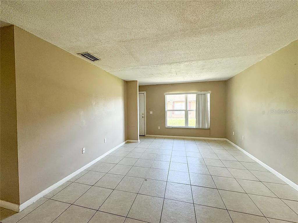 UNRECORDED PLAT/SECRET COVE - Residential Income