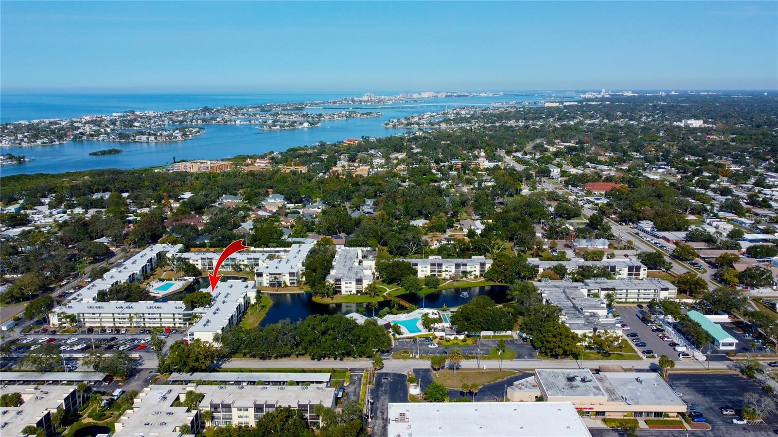 LAKEVIEW OF LARGO - Residential