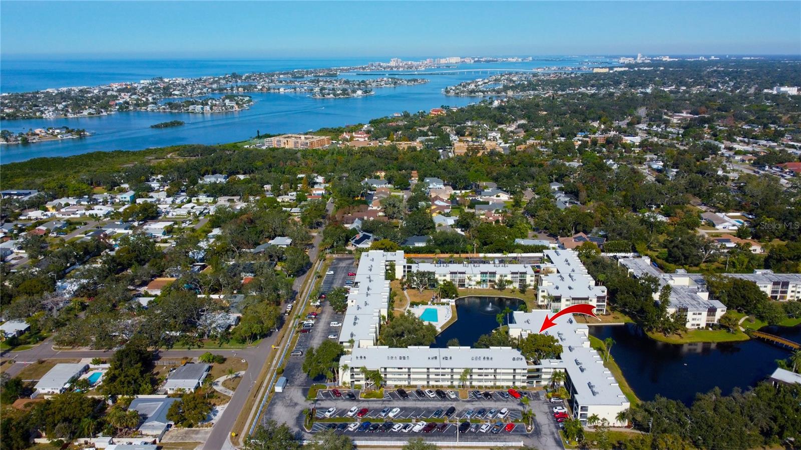 LAKEVIEW OF LARGO - Residential